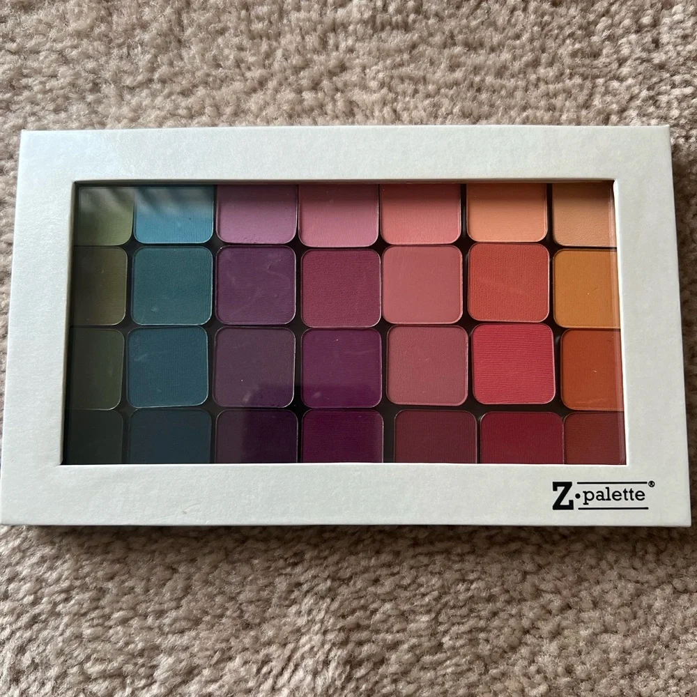 Makeup Geek Color Matrix palette *Discontinued - Picture 5 of 5